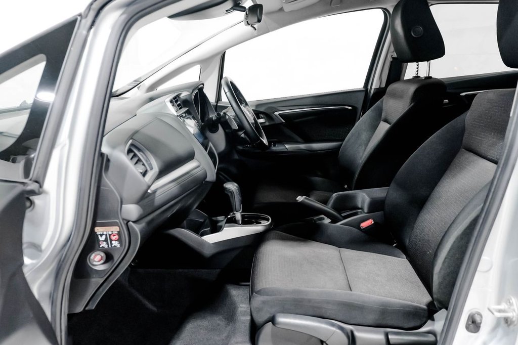 Used Honda Jazz 2017 for sale - 76416885: Photo 42