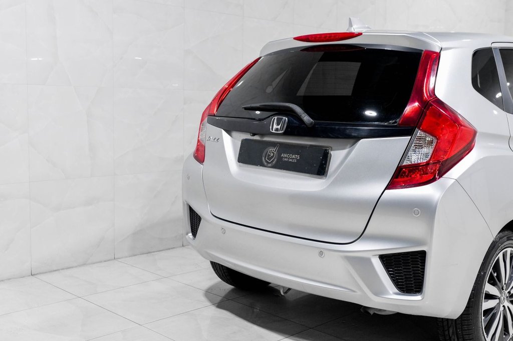 Used Honda Jazz 2017 for sale - 76416885: Photo 5