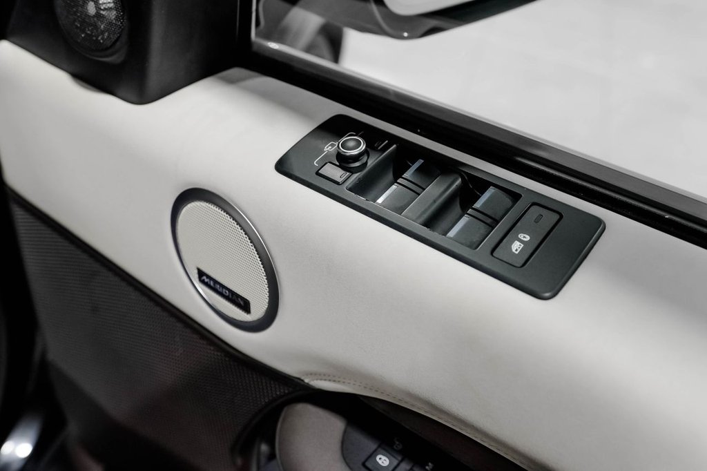 Used Land Rover Discovery 2017 for sale - 76416886: Photo 12