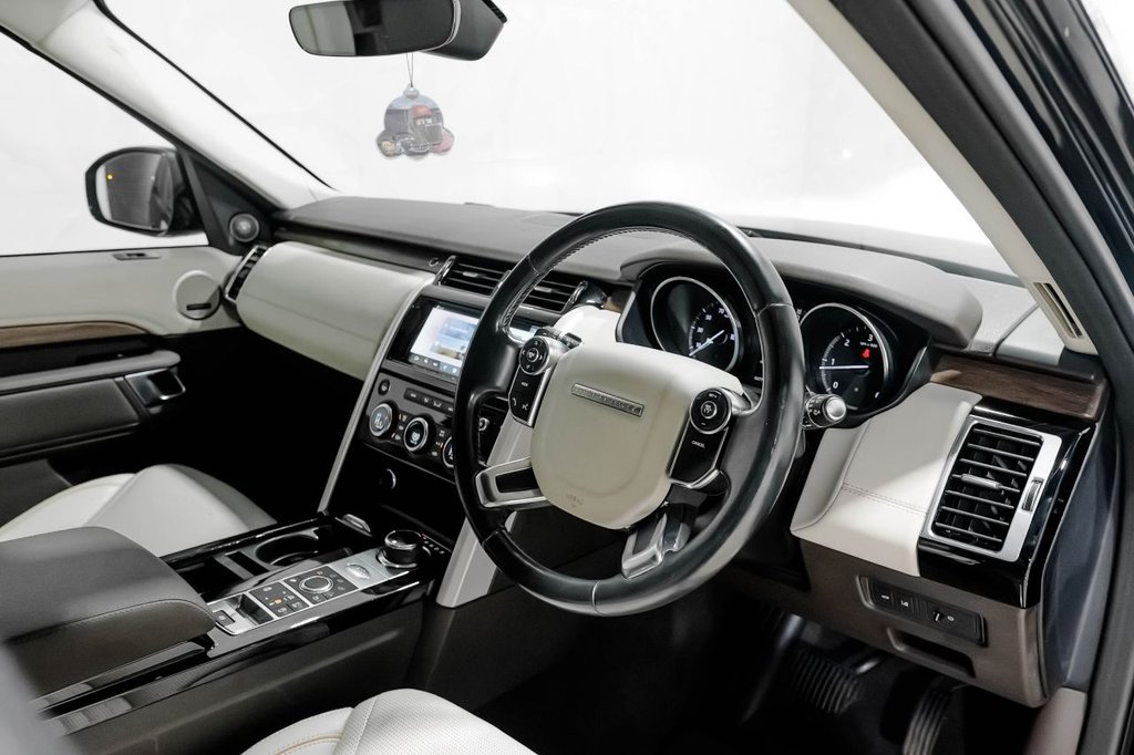 Used Land Rover Discovery 2017 for sale - 76416886: Photo 14
