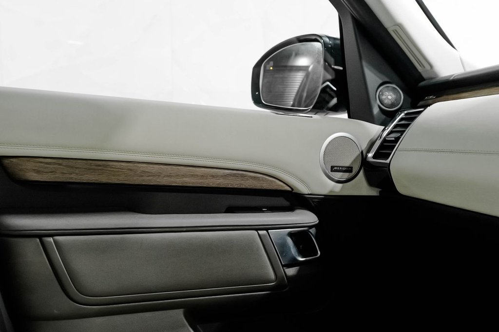 Used Land Rover Discovery 2017 for sale - 76416886: Photo 26