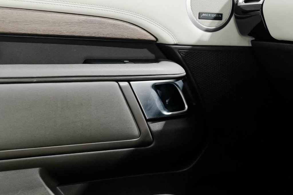 Used Land Rover Discovery 2017 for sale - 76416886: Photo 28