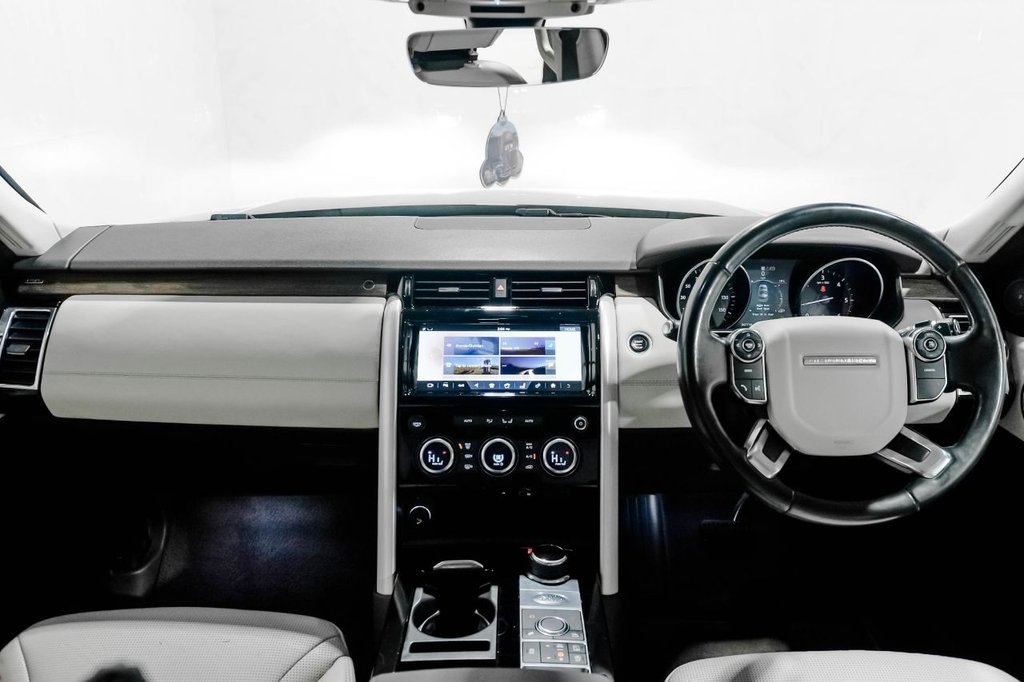 Used Land Rover Discovery 2017 for sale - 76416886: Photo 32