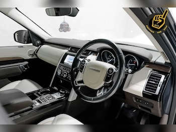 Used Land Rover Discovery 2017 for sale - 76416886: Photo