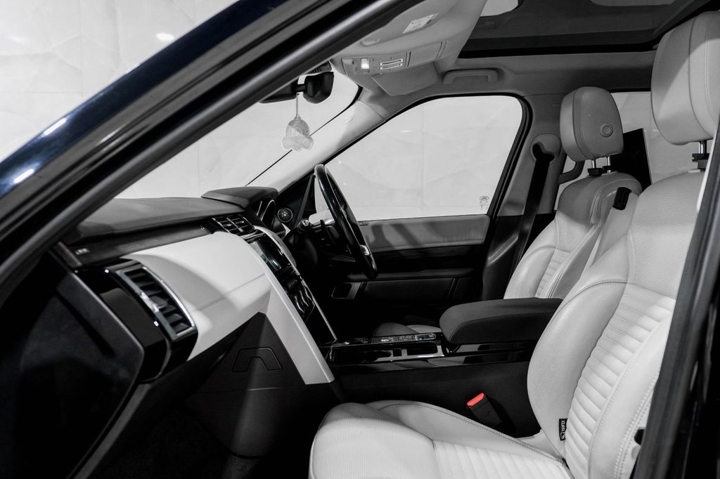 Used Land Rover Discovery 2017 for sale - 76416886: Photo 45