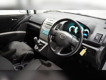 Used Toyota Corolla Verso 2009 for sale - 78923947: Photo