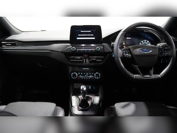 Used Ford Focus 2018 for sale - 78008747: Photo