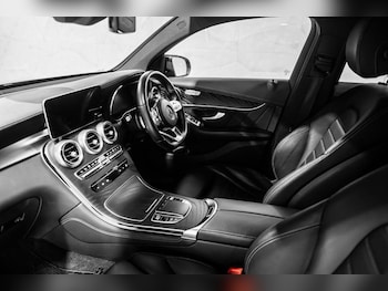 Used Mercedes-Benz GLC 2019 for sale - 78449897: Photo