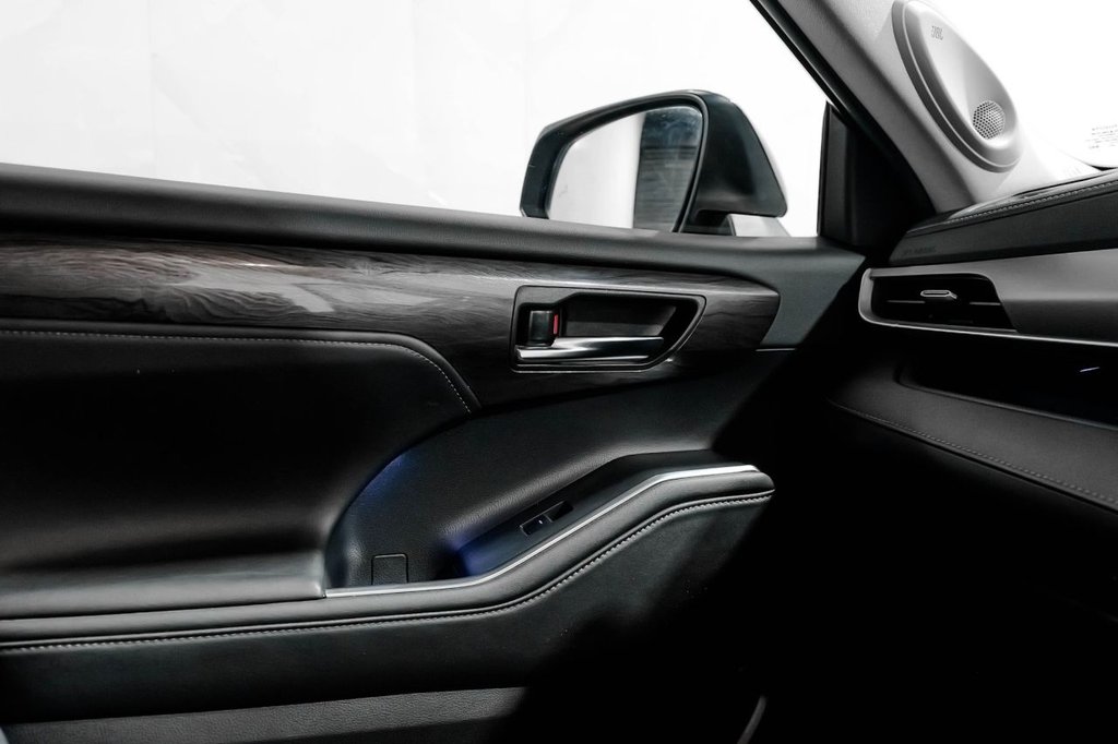 Used Toyota Highlander 2021 for sale - 77564002: Photo 47