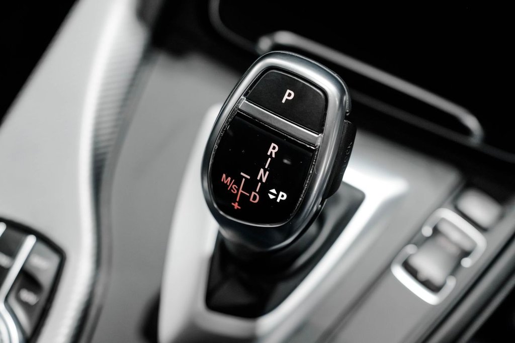 Used BMW 3 Series 2019 for sale - 76768474: Photo 22