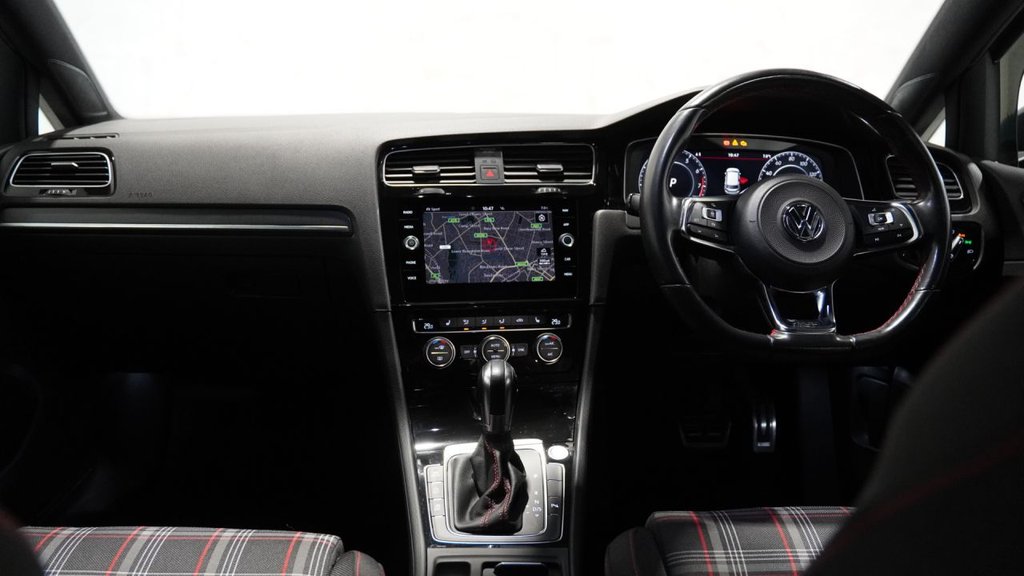 Used Volkswagen Golf 2019 for sale - 77642975: Photo 16