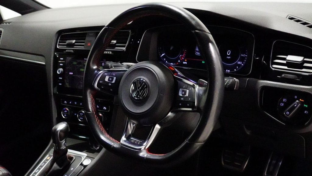 Used Volkswagen Golf 2019 for sale - 77642975: Photo 17