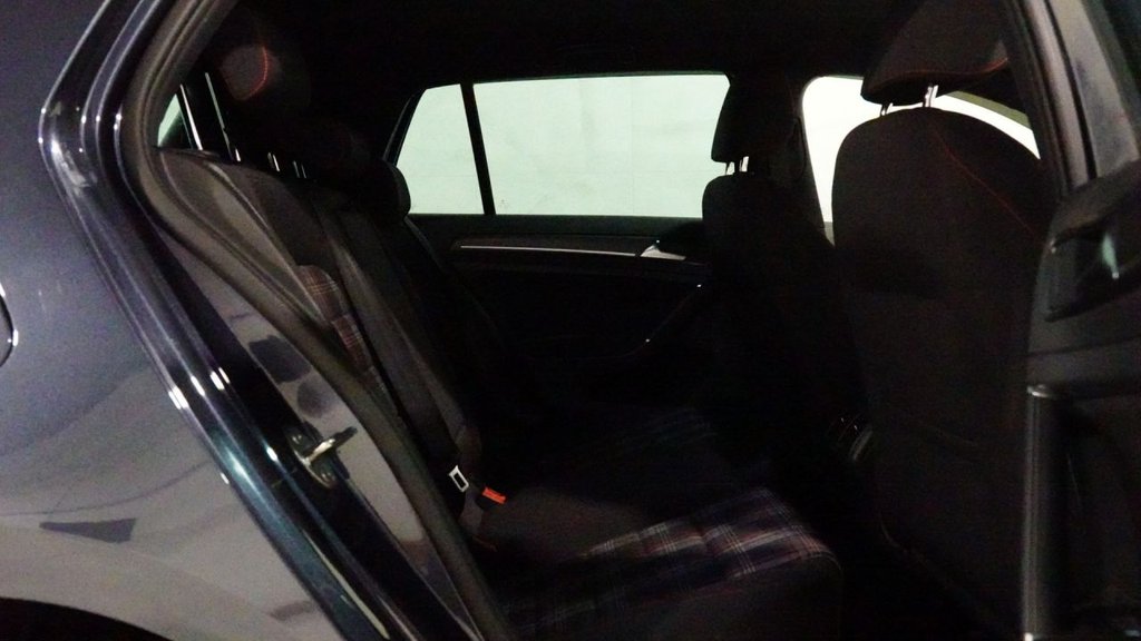 Used Volkswagen Golf 2019 for sale - 77642975: Photo 33