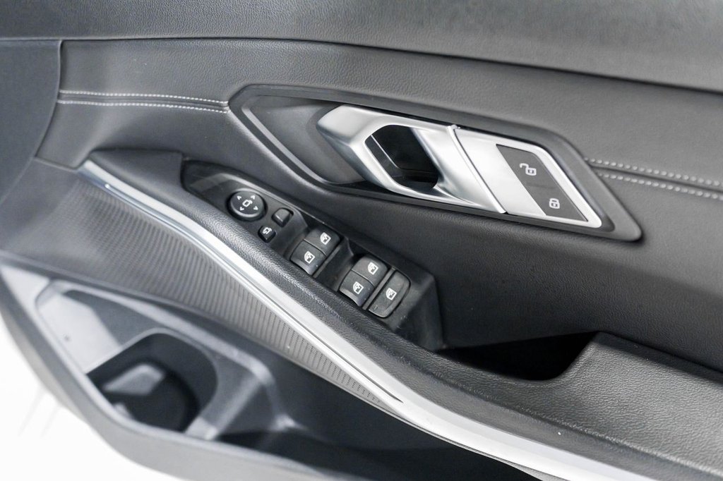 Used BMW 3 Series 2019 for sale - 76416980: Photo 28