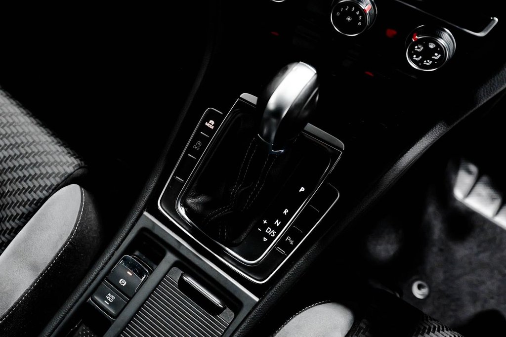 Used Volkswagen Golf 2018 for sale - 76546454: Photo 24