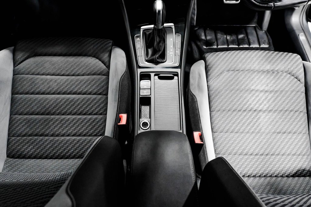 Used Volkswagen Golf 2018 for sale - 76546454: Photo 32