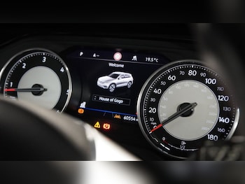 Used Volkswagen Touareg 2019 for sale - 78167002: Photo