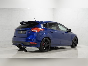 Used Ford Focus 2017 for sale - 78597923: Photo