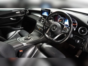 Used Mercedes-Benz GLC 2018 for sale - 78919354: Photo