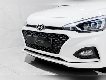 Used Hyundai i20 2019 for sale - 76520630: Photo