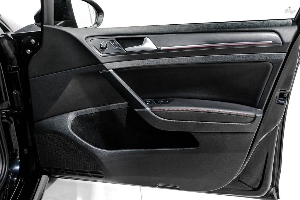 Used Volkswagen Golf 2017 for sale - 76417087: Photo 14