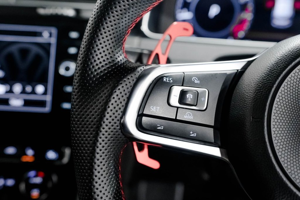 Used Volkswagen Golf 2017 for sale - 76417087: Photo 18