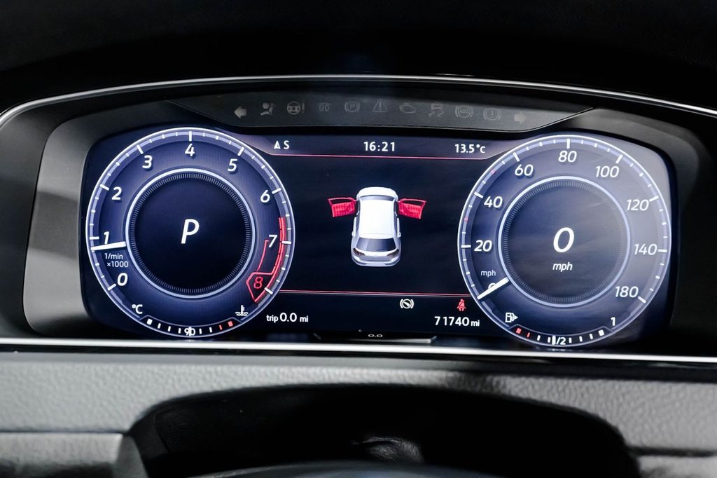 Used Volkswagen Golf 2017 for sale - 76417087: Photo 21