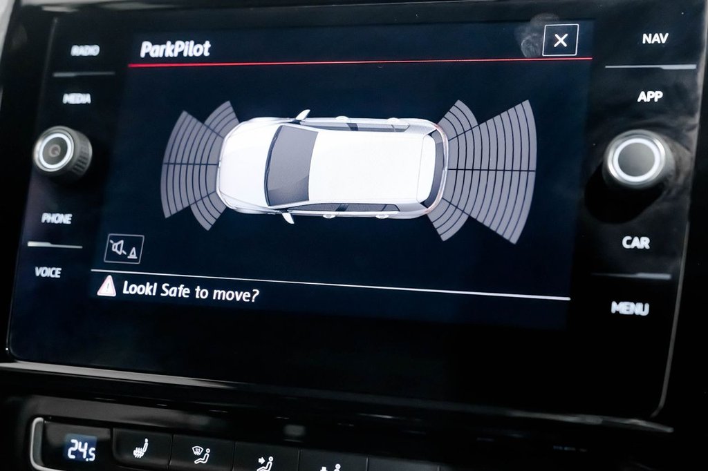 Used Volkswagen Golf 2017 for sale - 76417087: Photo 23