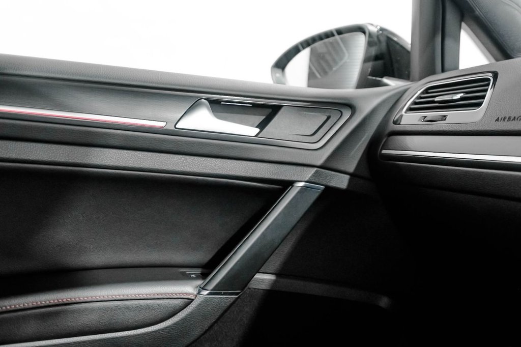 Used Volkswagen Golf 2017 for sale - 76417087: Photo 27