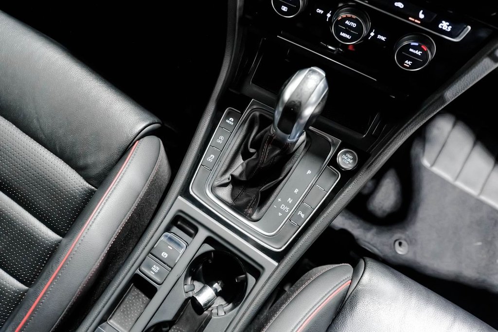 Used Volkswagen Golf 2017 for sale - 76417087: Photo 29