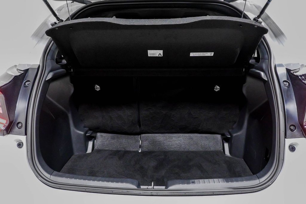 Used Toyota Yaris 2023 for sale - 76416963: Photo 10