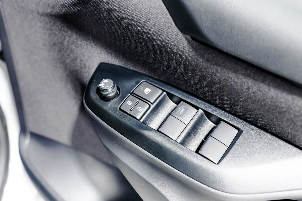 Used Toyota Yaris 2023 for sale - 76416963: Photo 12