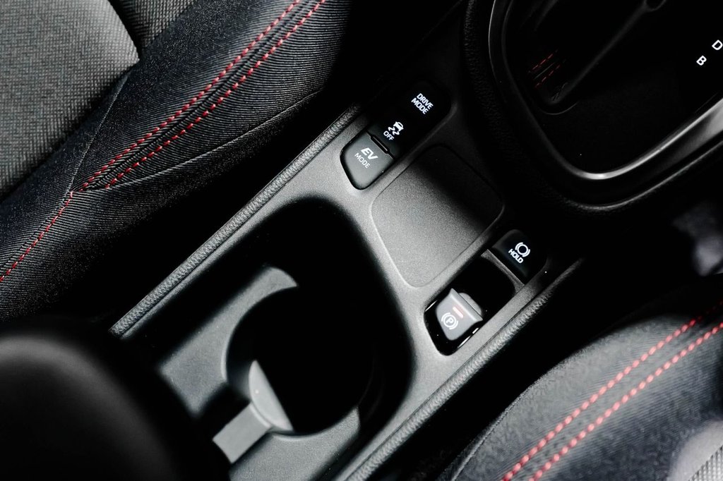 Used Toyota Yaris 2023 for sale - 76416963: Photo 24