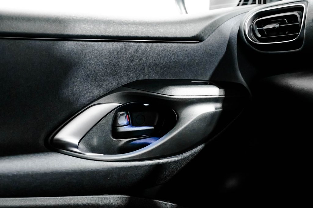 Used Toyota Yaris 2023 for sale - 76416963: Photo 27