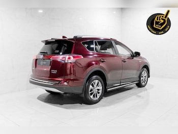 Used Toyota RAV4 2017 for sale - 77111163: Photo