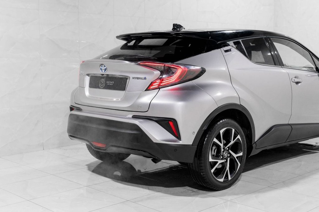 Used Toyota C-HR 2017 for sale - 77499174: Photo 4