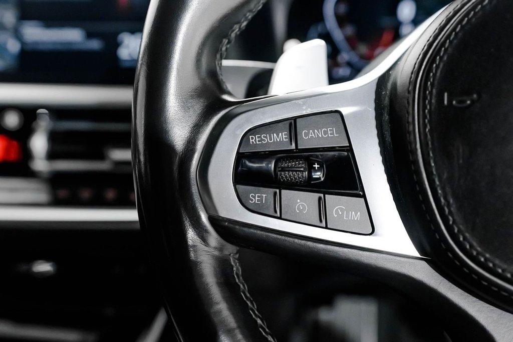 Used BMW 3 Series 2019 for sale - 77110339: Photo 32