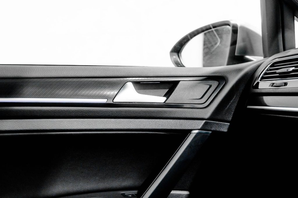 Used Volkswagen Golf 2017 for sale - 76417100: Photo 26