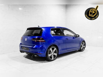 Used Volkswagen Golf 2017 for sale - 76417100: Photo