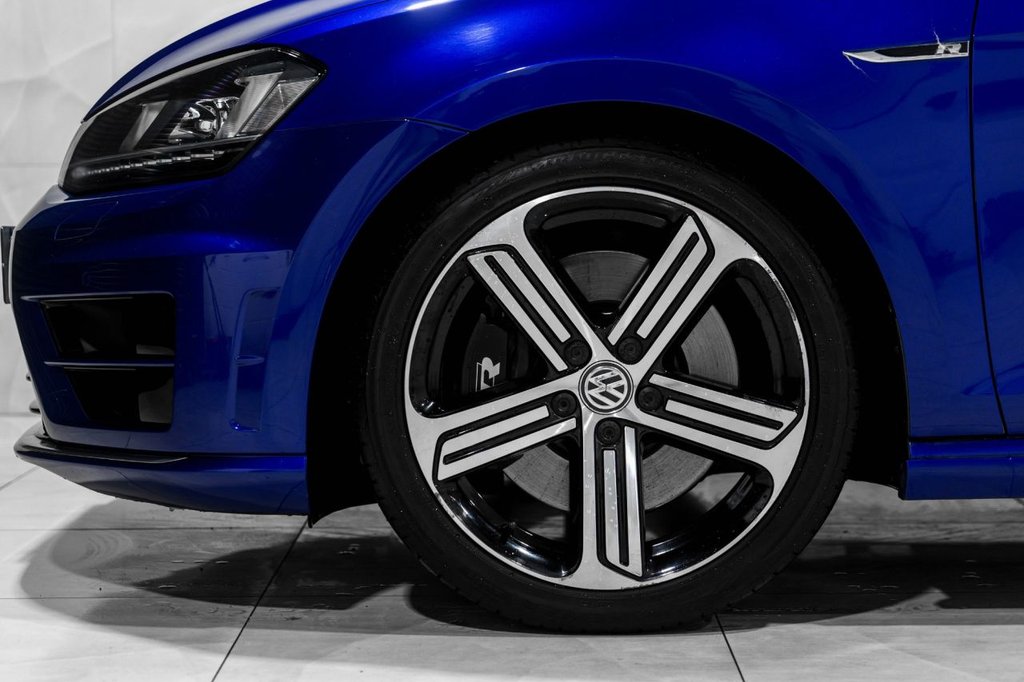 Used Volkswagen Golf 2017 for sale - 76417100: Photo 40