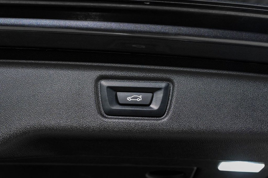 Used BMW 3 Series 2020 for sale - 76416977: Photo 11