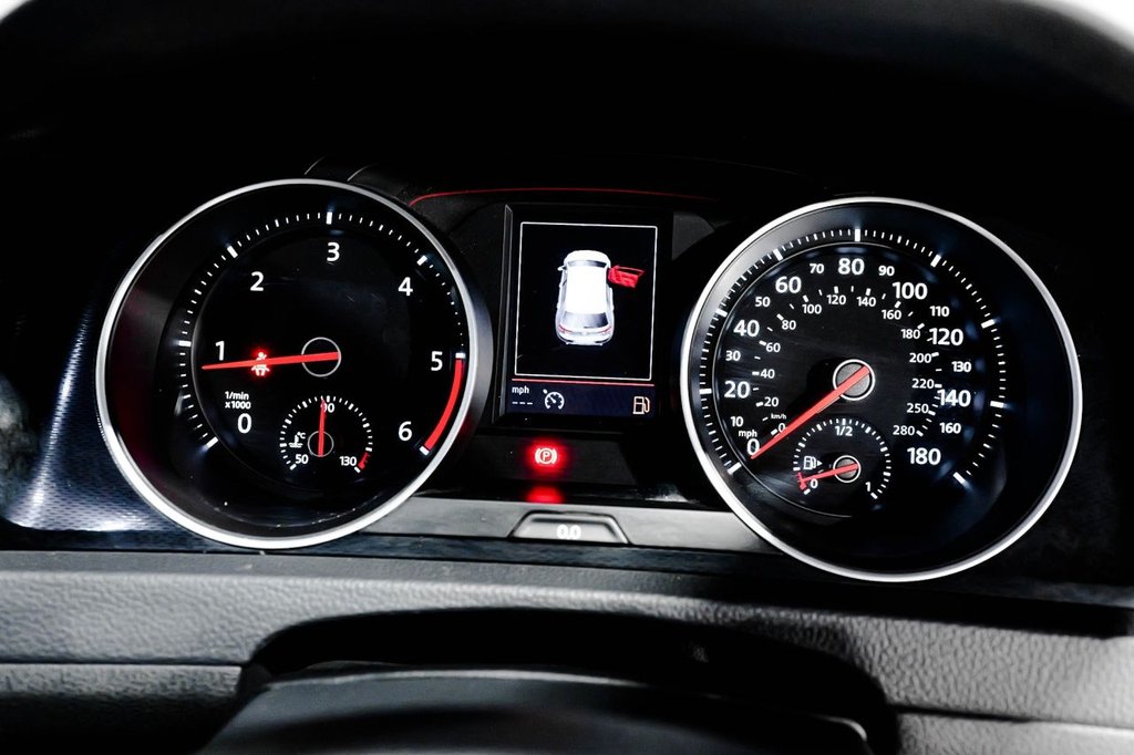 Used Volkswagen Golf 2016 for sale - 76417054: Photo 21