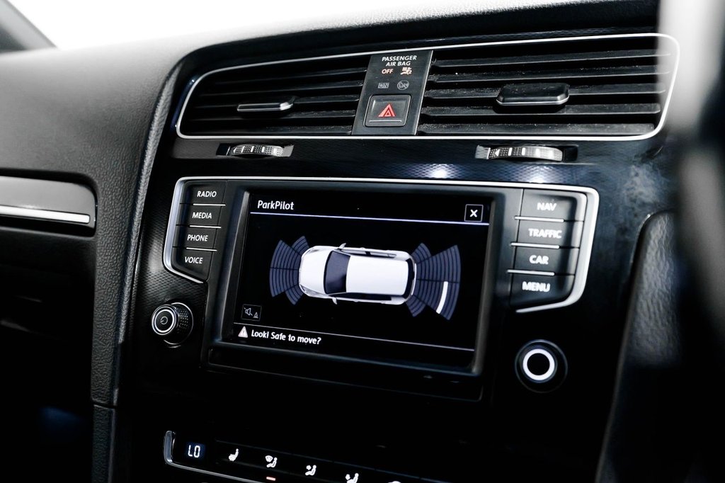 Used Volkswagen Golf 2016 for sale - 76417054: Photo 27