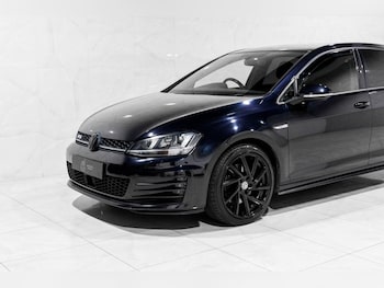 Used Volkswagen Golf 2016 for sale - 76417054: Photo