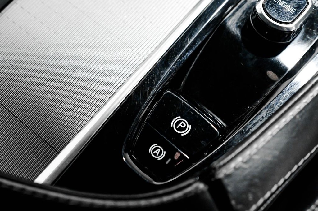 Used Volvo XC90 2015 for sale - 76416997: Photo 29