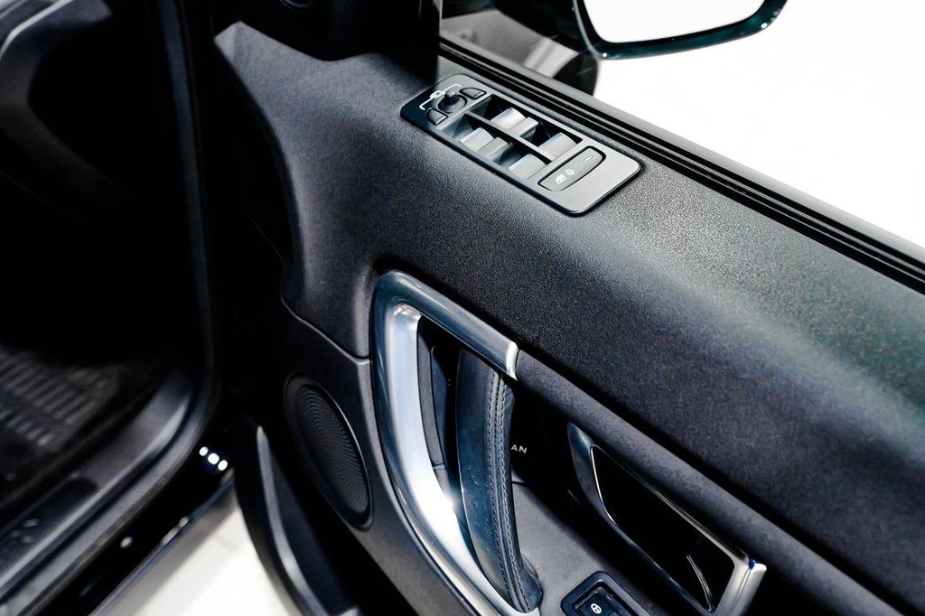 Used Land Rover Discovery Sport 2018 for sale - 76417179: Photo 25