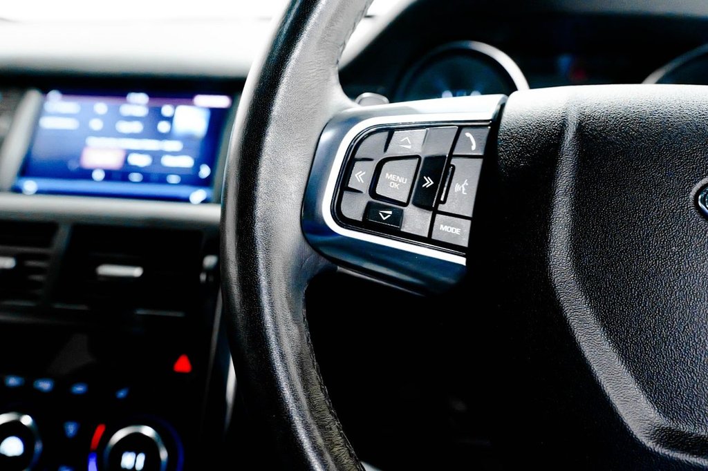 Used Land Rover Discovery Sport 2018 for sale - 76417179: Photo 29