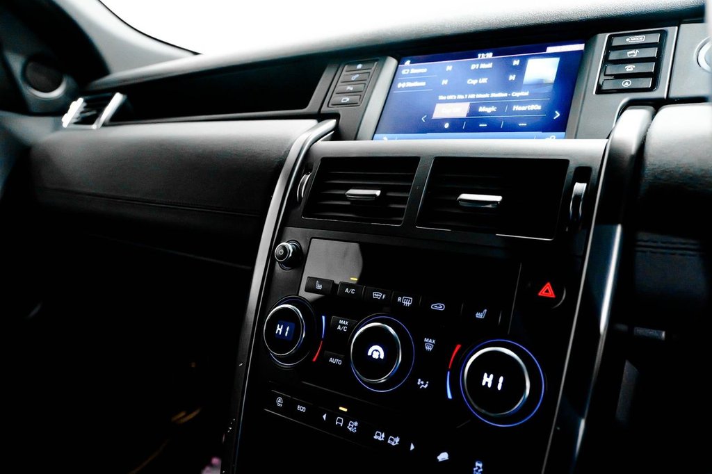 Used Land Rover Discovery Sport 2018 for sale - 76417179: Photo 32