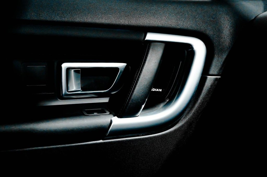 Used Land Rover Discovery Sport 2018 for sale - 76417179: Photo 39