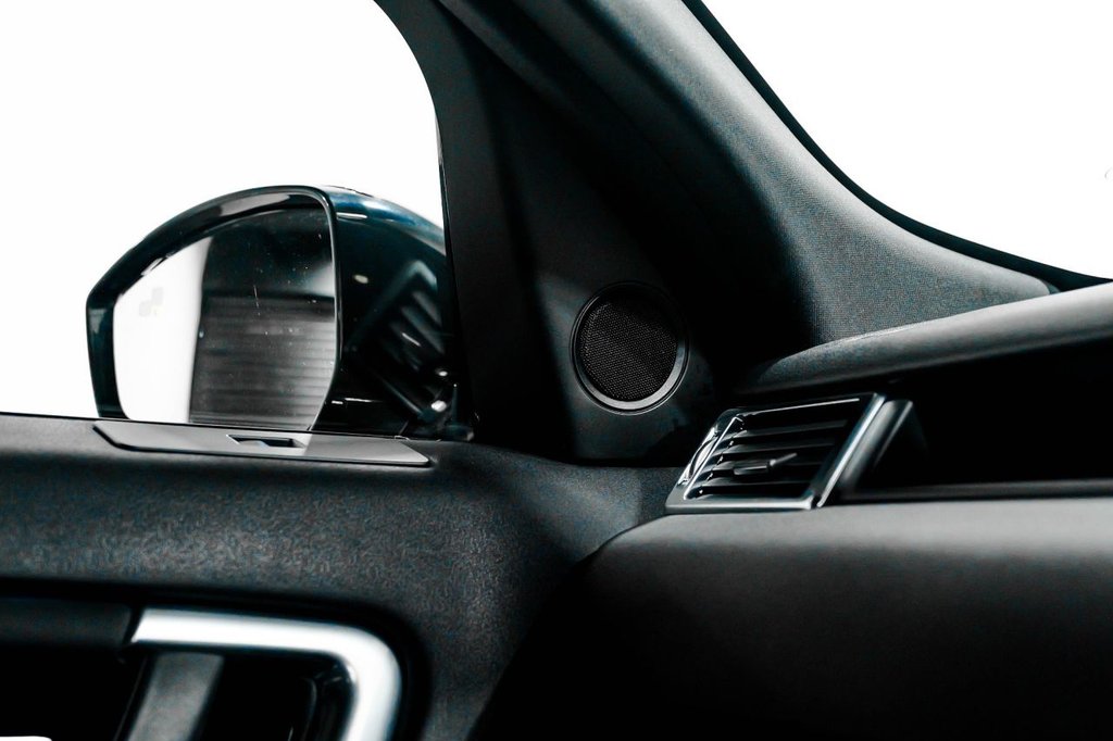 Used Land Rover Discovery Sport 2018 for sale - 76417179: Photo 40